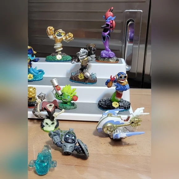 17 Pieces Skylanders Bundle Giants, Trap Team, SuperChargers, SWAP FORCE LOOSE - Picture 11 of 16